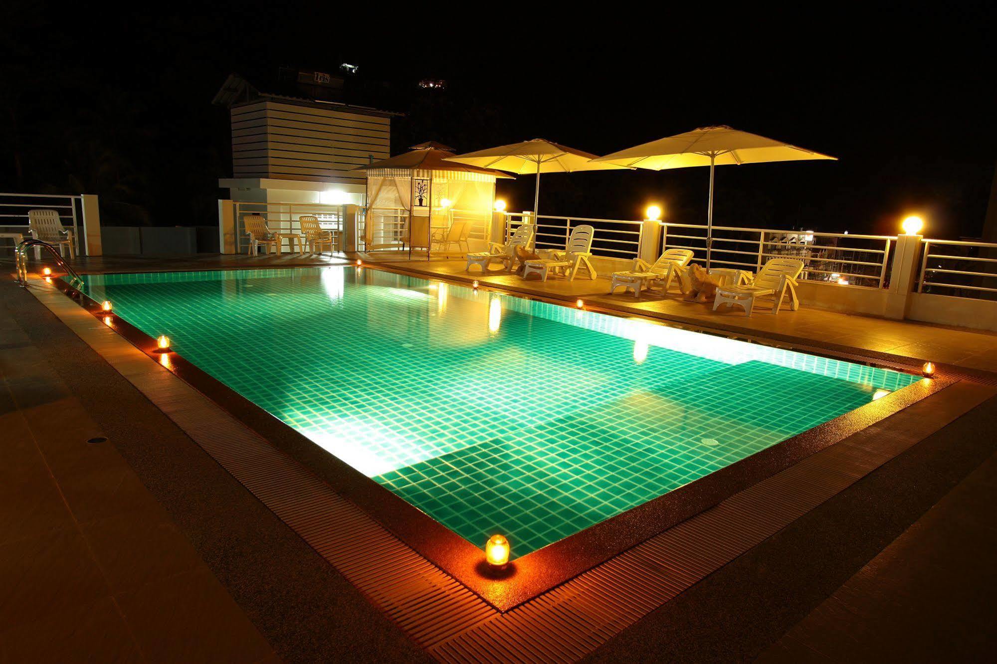 Sharaya Patong Hotel Esterno foto