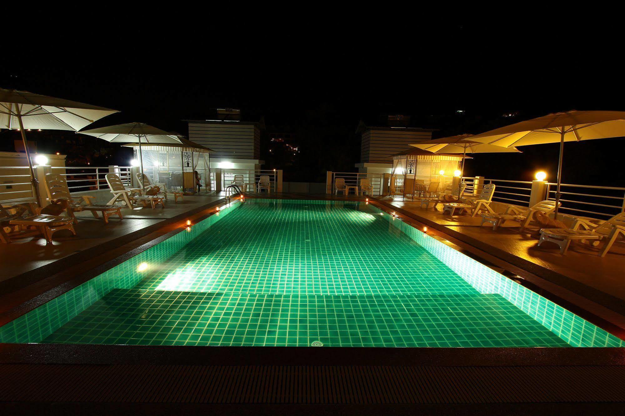 Sharaya Patong Hotel Esterno foto